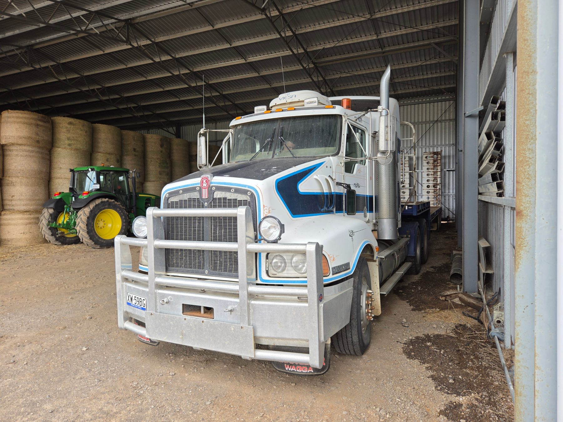 2005 KENWORTH T404 15 SP MANUAL PRIME MOVER