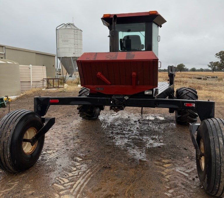 1995 MACDON 9000 SWATHER WITH HAYBINE FRONT