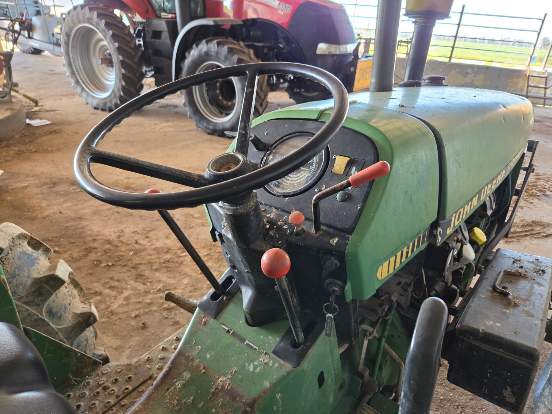 JOHN DEERE 1750 2WD TRACTOR