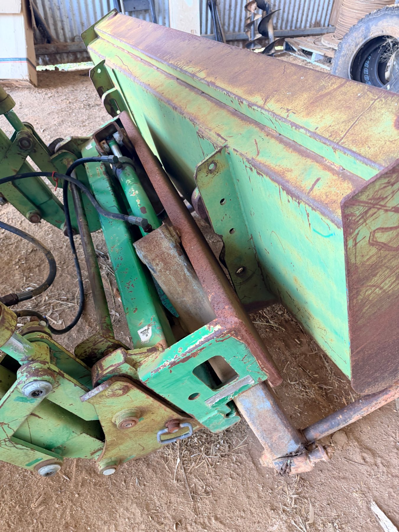1988 JOHN DEERE 2850 TRACTOR