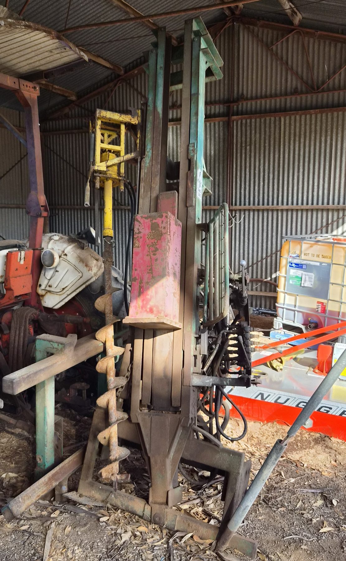 MUNRO POST RAMMER WITH SIDE SHIFT