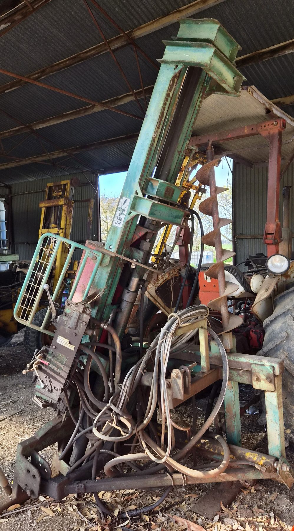 MUNRO POST RAMMER WITH SIDE SHIFT