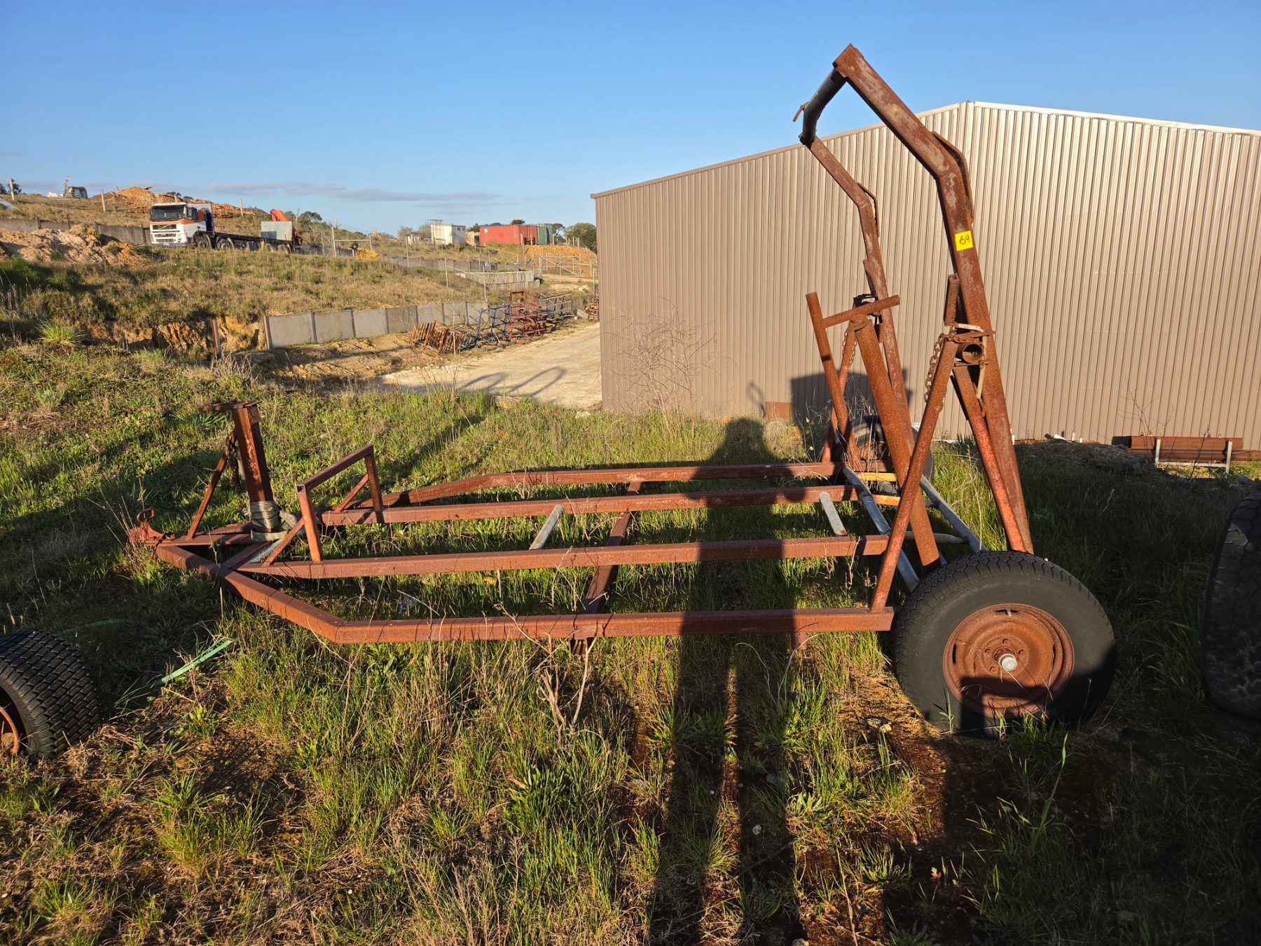 HAY FEEDOUT TRAILER