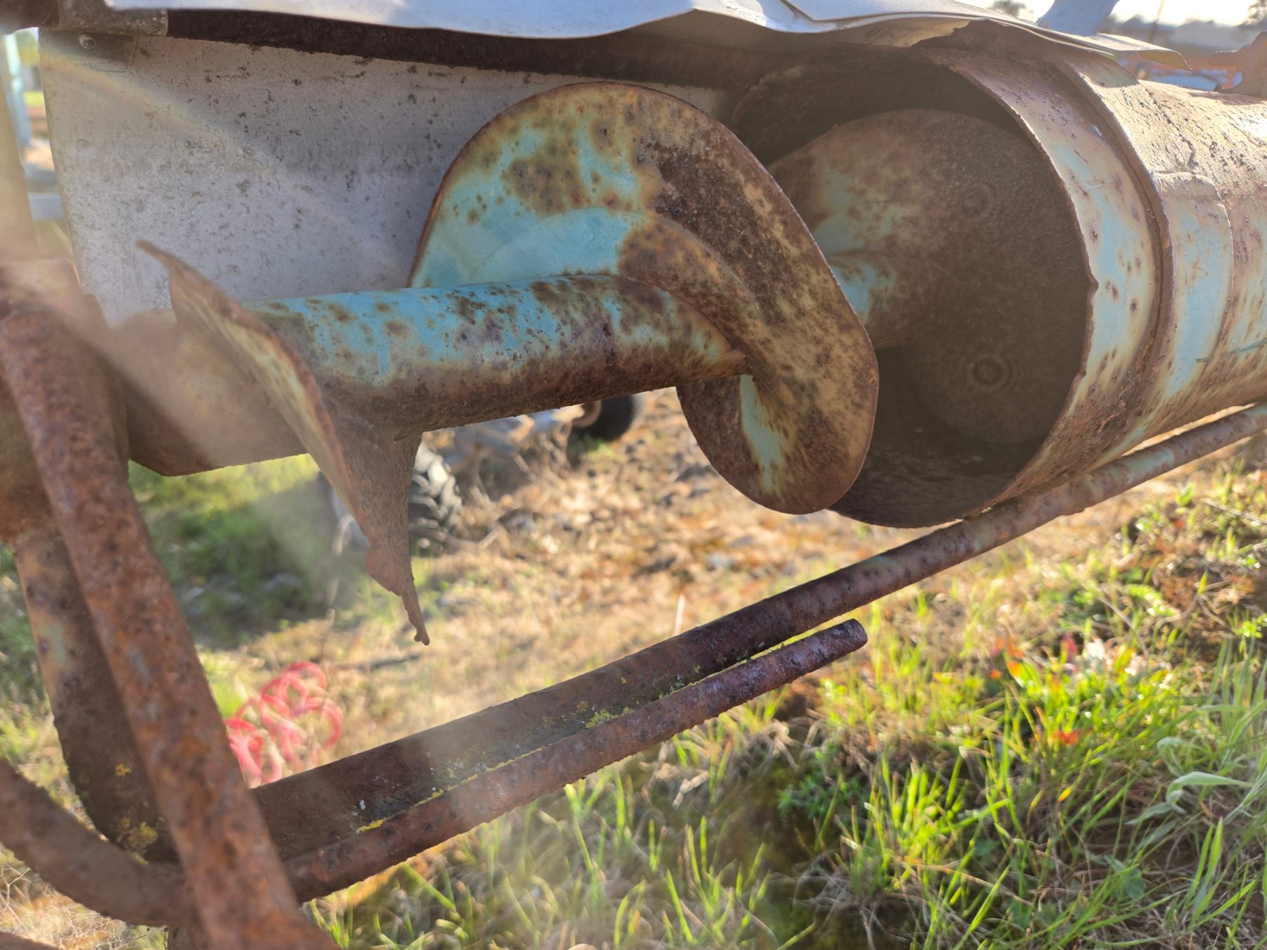 GRAIN AUGER 7X32 WITH DIESEL MTR.