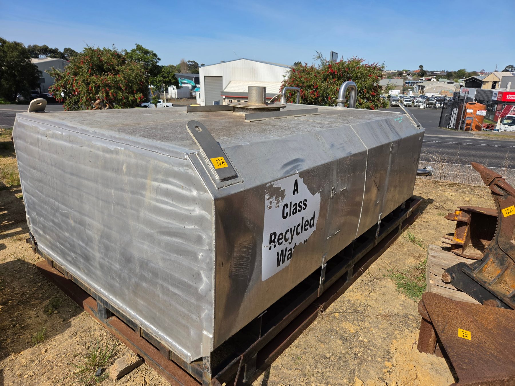 SLIP-ON 6,000 LTR. ALLOY WATER TANK