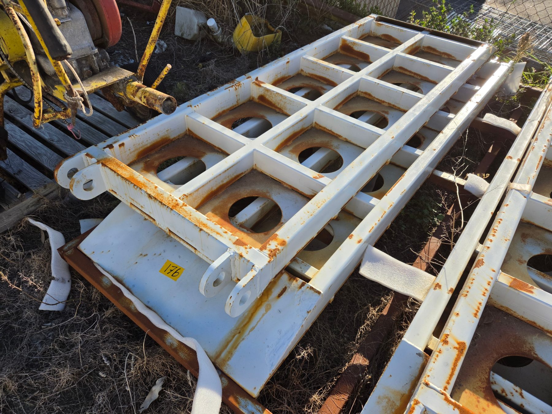PAIR OF NEW BEAVER-TAIL TRUCK RAMPS