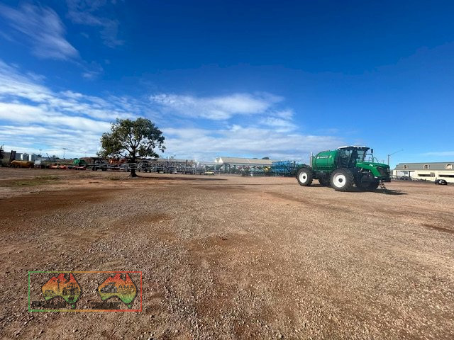 GOLDACRES BOOM SPRAYER
