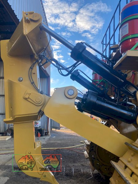 CATERPILLAR BULLDOZER