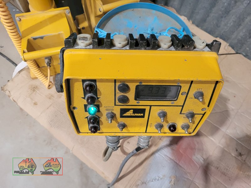 LASER ALIGNMENT CONTROL PANEL & ADJUSTABLE TOWER