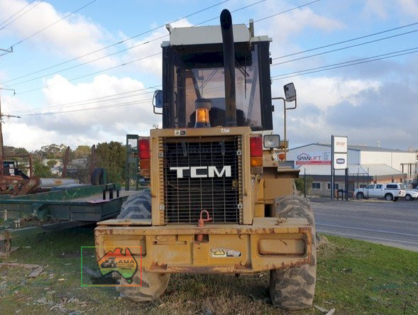TCM 830-2 FRONT END LOADER
