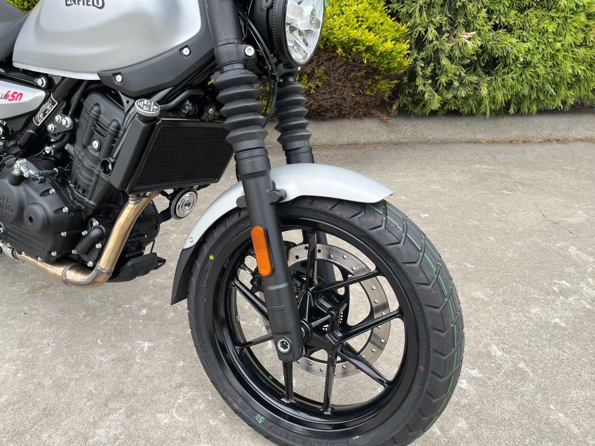 2026 ROYAL ENFIELD GUERILLA 450 ROAD