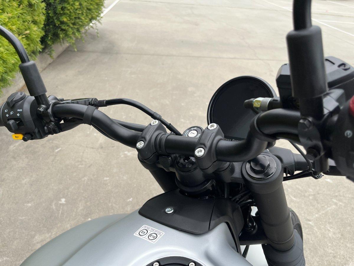 2026 ROYAL ENFIELD GUERILLA 450 ROAD