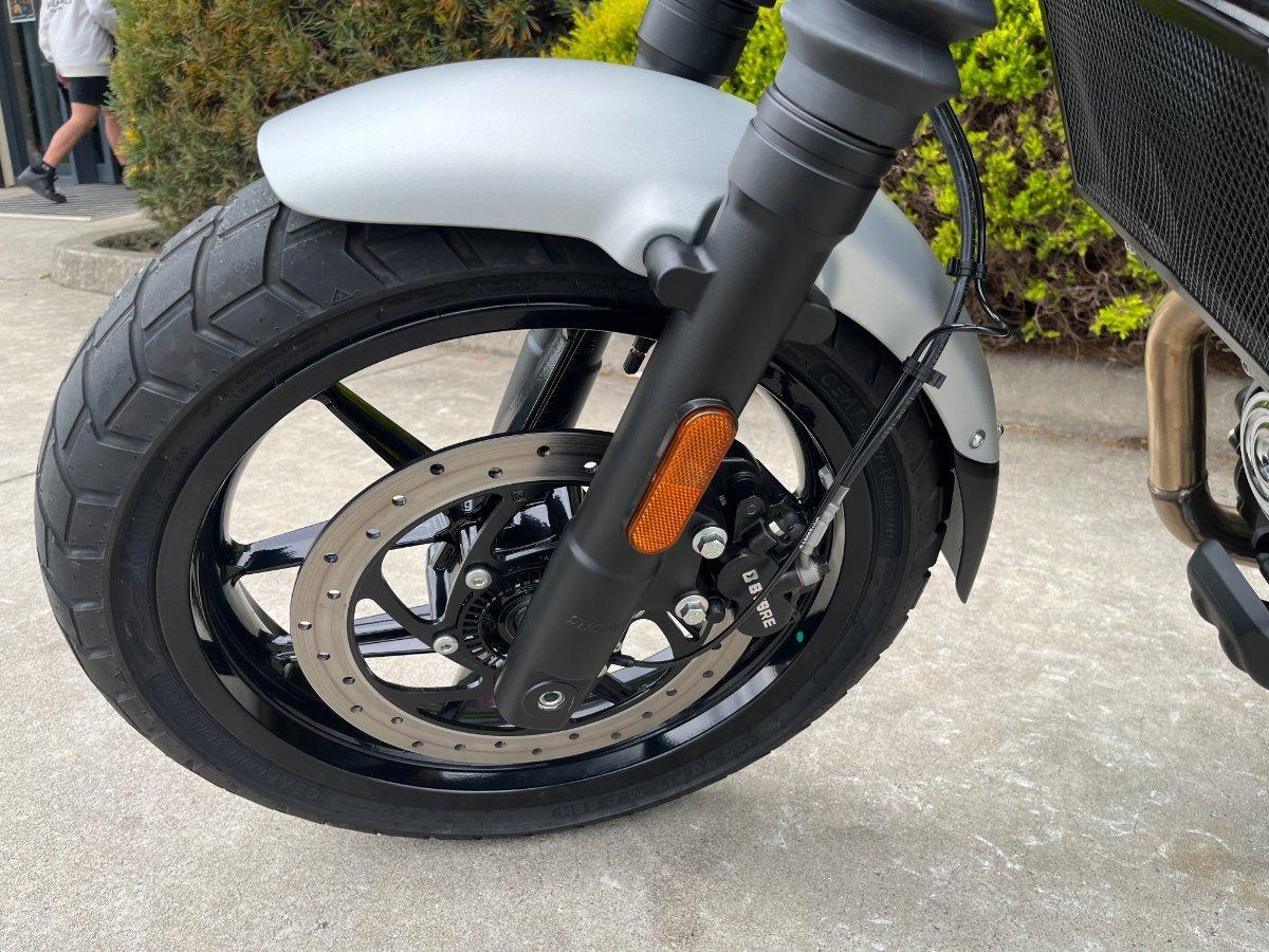 2026 ROYAL ENFIELD GUERILLA 450 ROAD