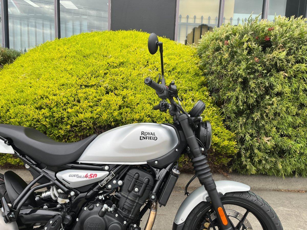 2026 ROYAL ENFIELD GUERILLA 450 ROAD