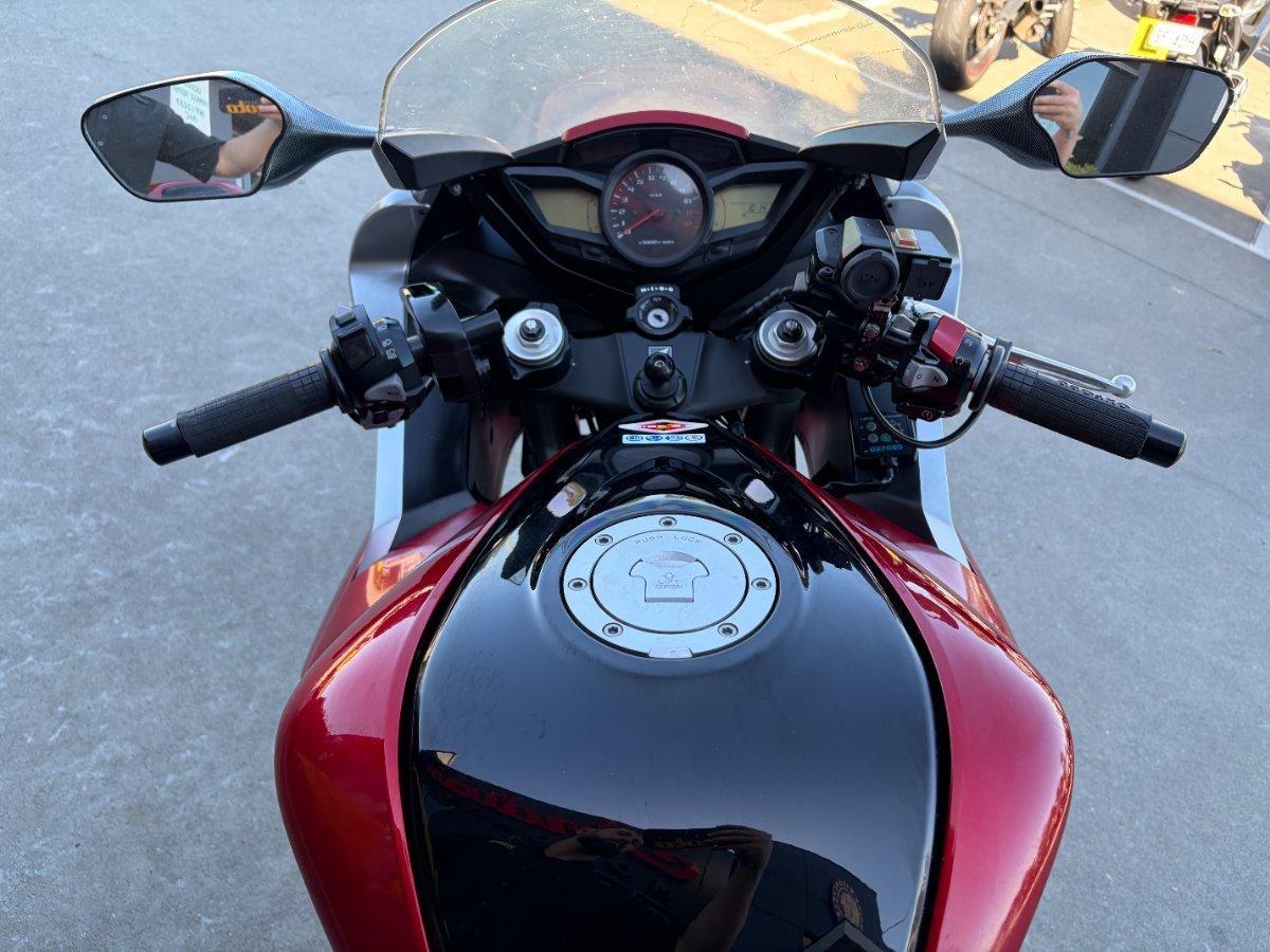 2010 HONDA VFR1200F ROAD