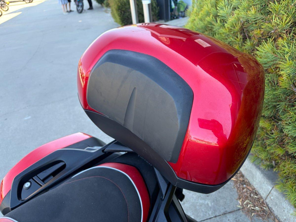 2010 HONDA VFR1200F ROAD