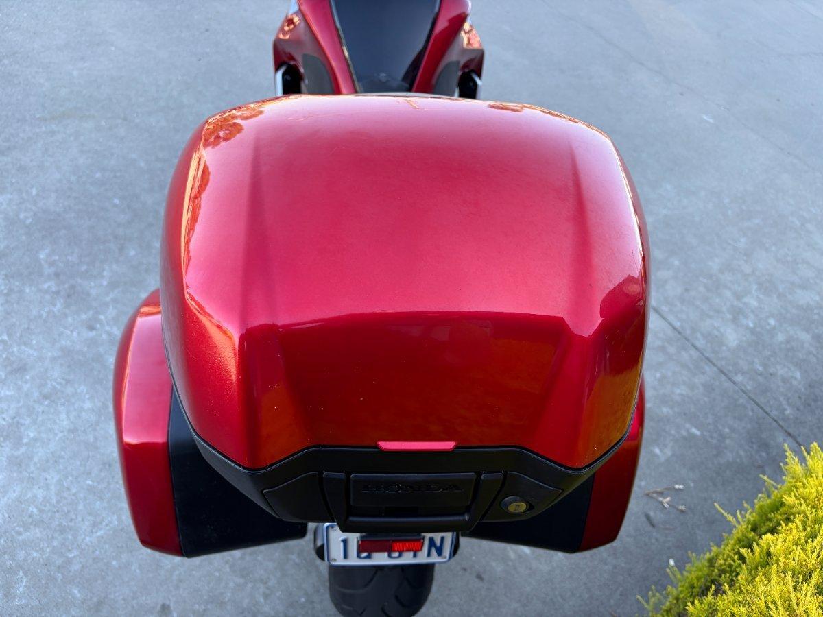 2010 HONDA VFR1200F ROAD