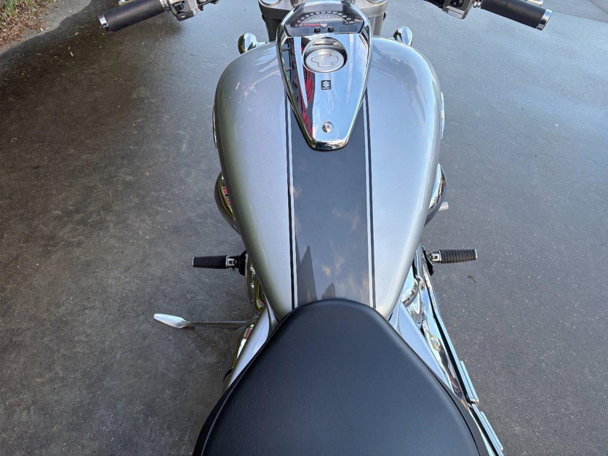 2013 SUZUKI VZR 1800 BOULEVARD (M109R) CRUISER