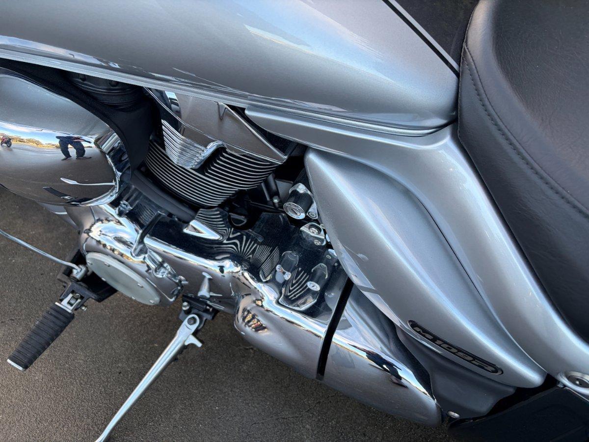 2013 SUZUKI VZR 1800 BOULEVARD (M109R) CRUISER