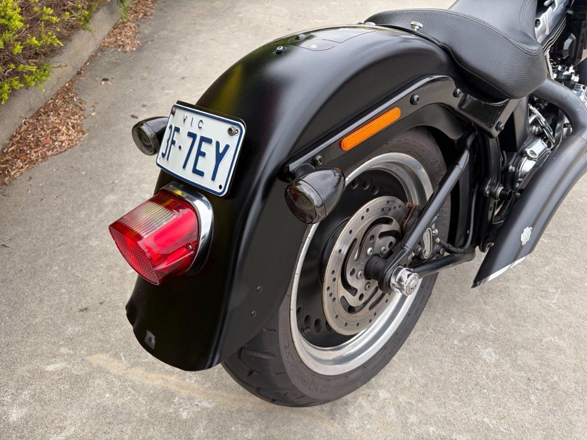 2017 HARLEY-DAVIDSON FLSTFB FAT BOY LO CRUISER