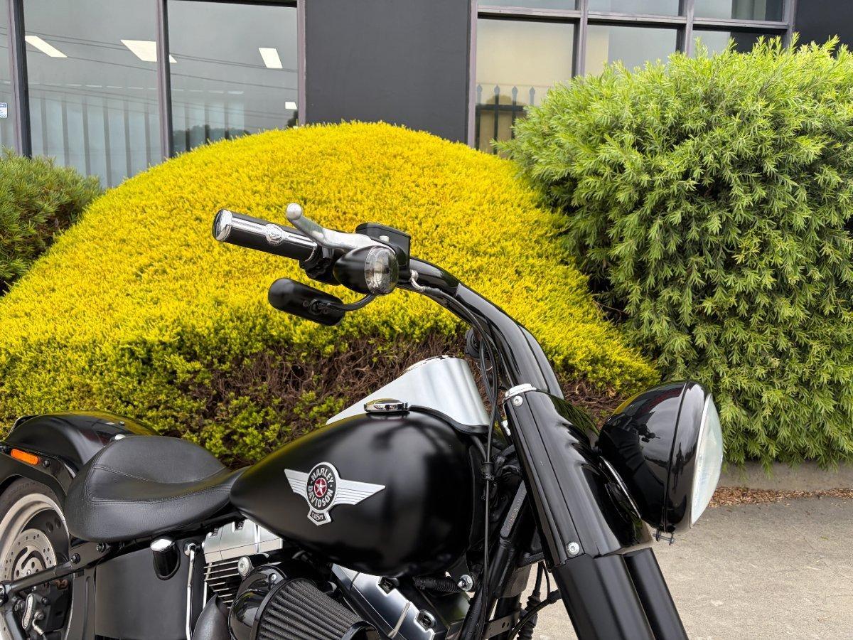 2017 HARLEY-DAVIDSON FLSTFB FAT BOY LO CRUISER