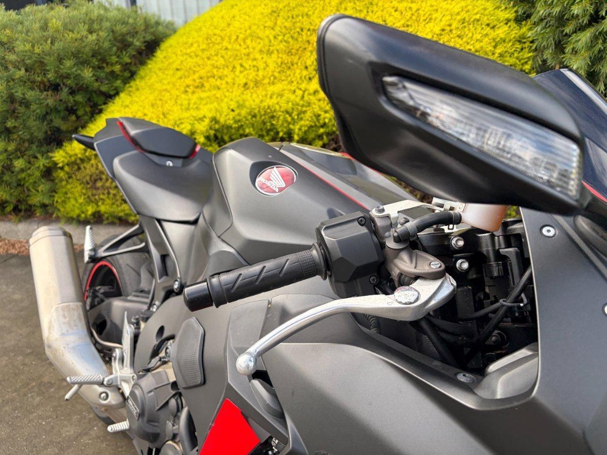2017 HONDA CBR1000RRA (FIREBLADE) ABS SPORTS
