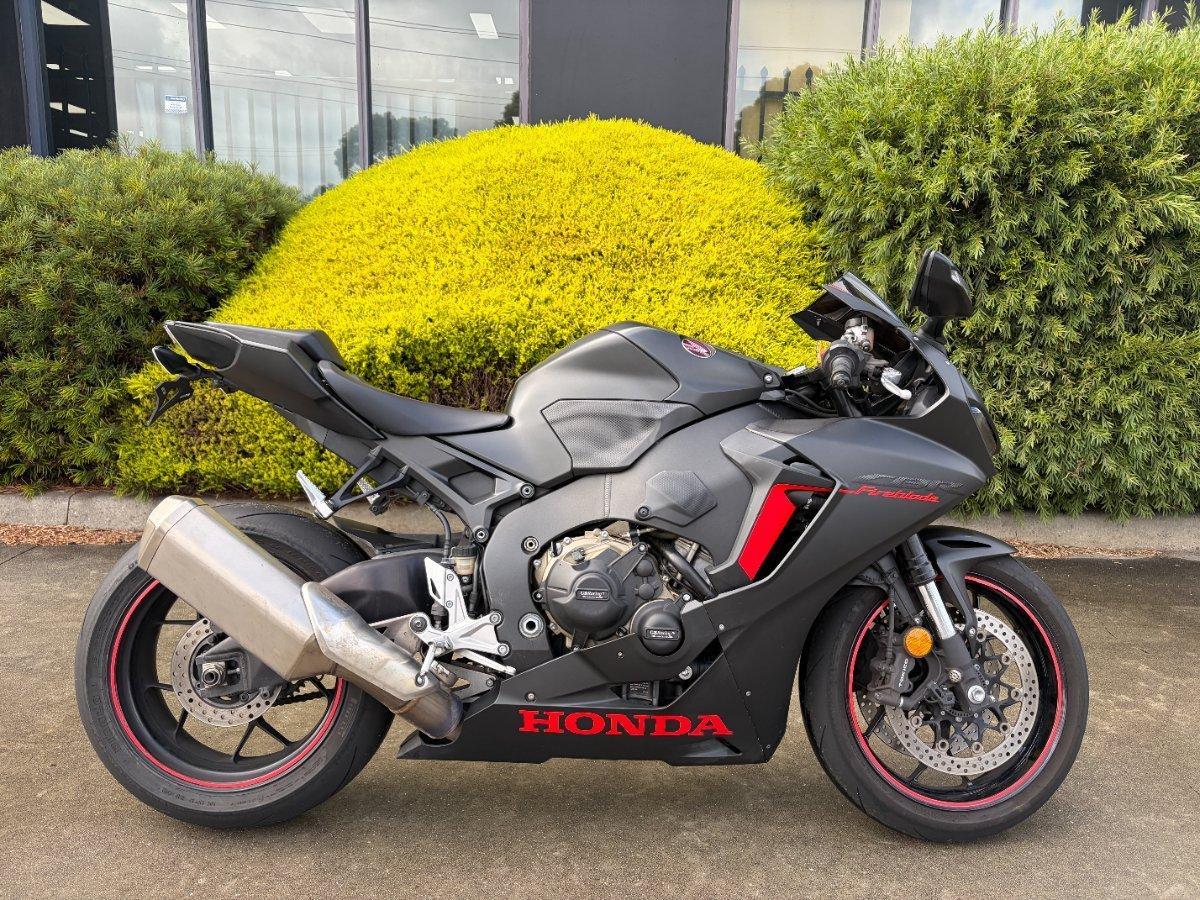 2017 HONDA CBR1000RRA (FIREBLADE) ABS SPORTS