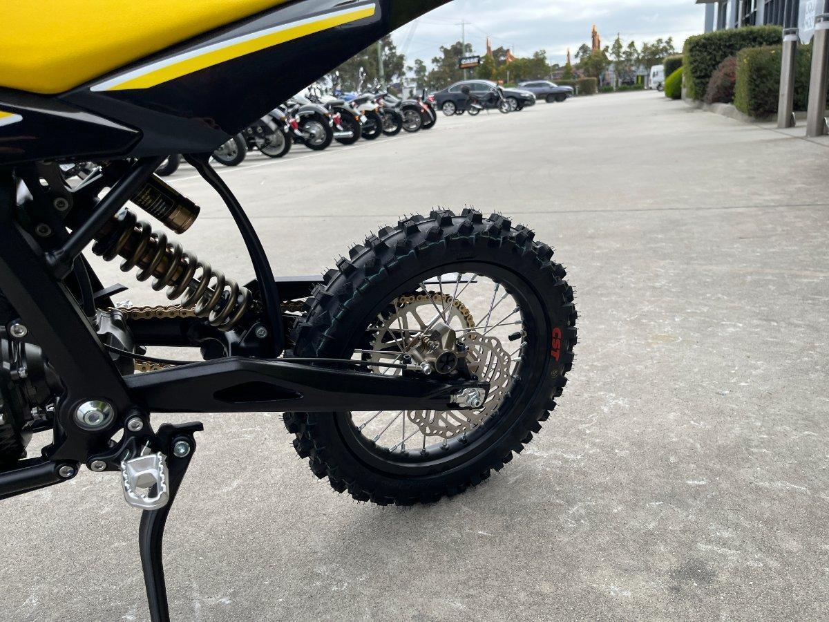 2025 SUR-RON HYPER BEE TRAIL