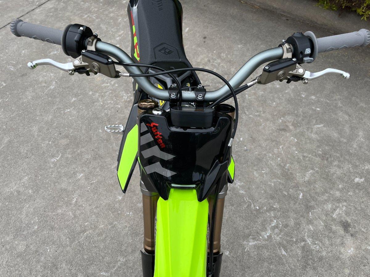 2025 SUR-RON HYPER BEE TRAIL