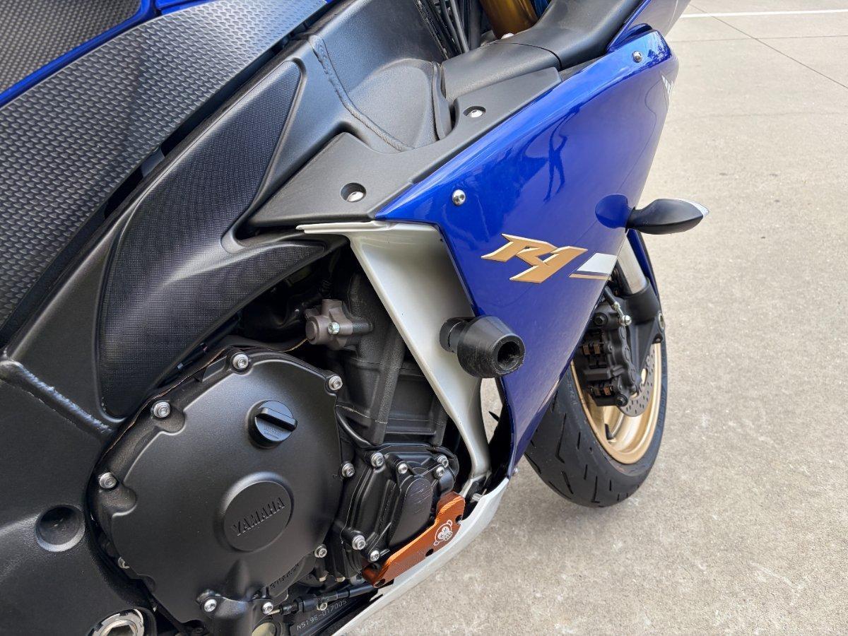 2012 YAMAHA YZF-R1 SPORTS