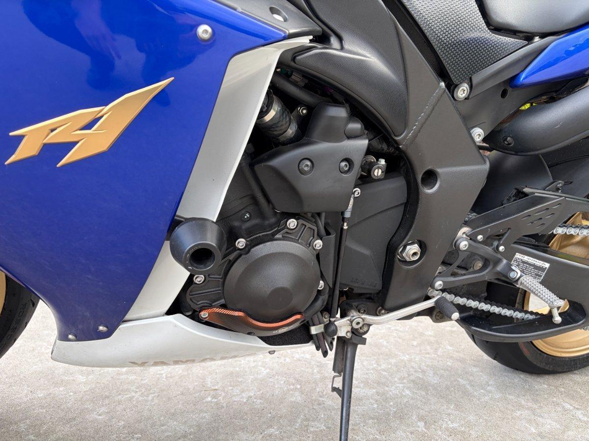 2012 YAMAHA YZF-R1 SPORTS