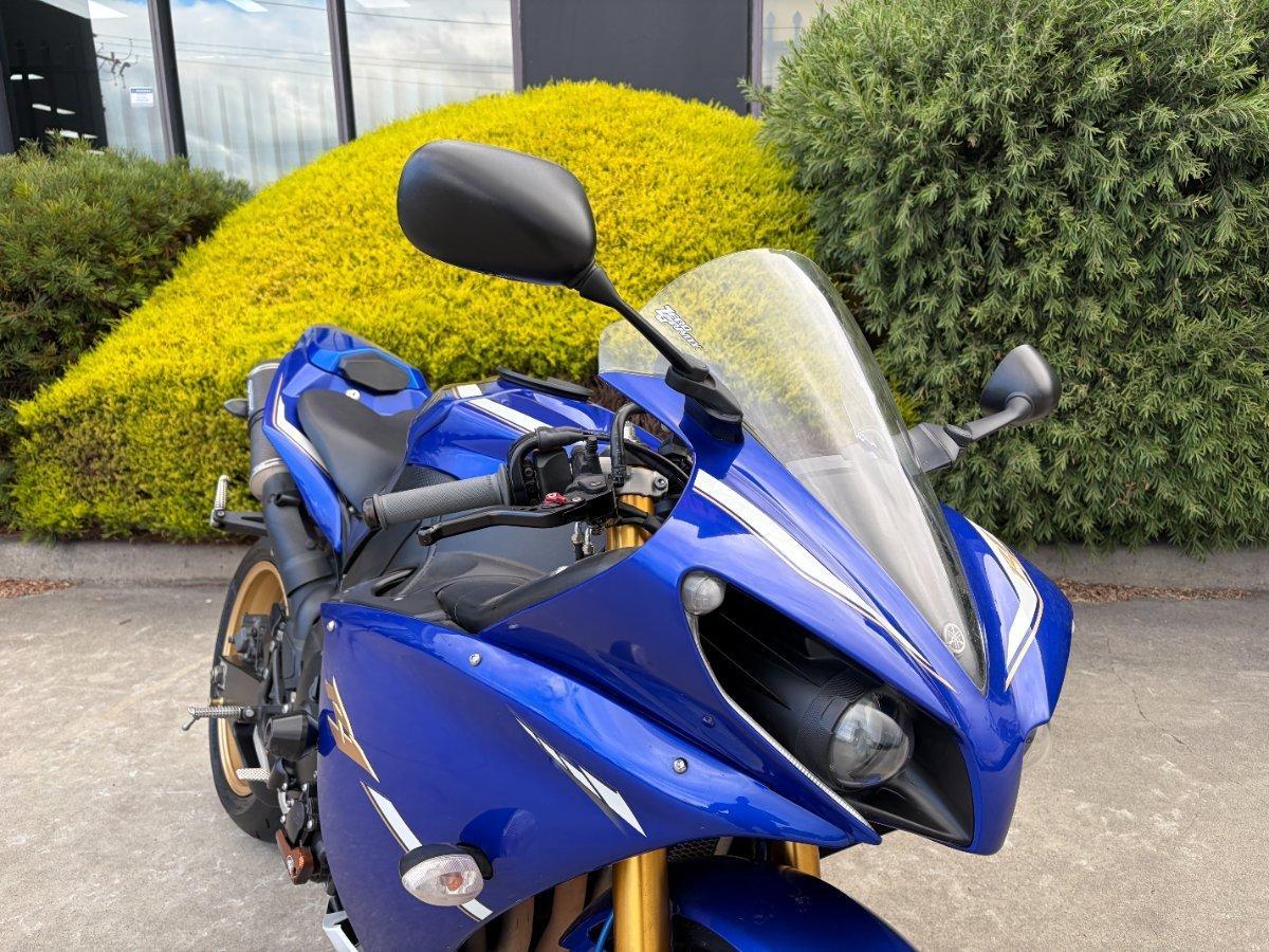 2012 YAMAHA YZF-R1 SPORTS