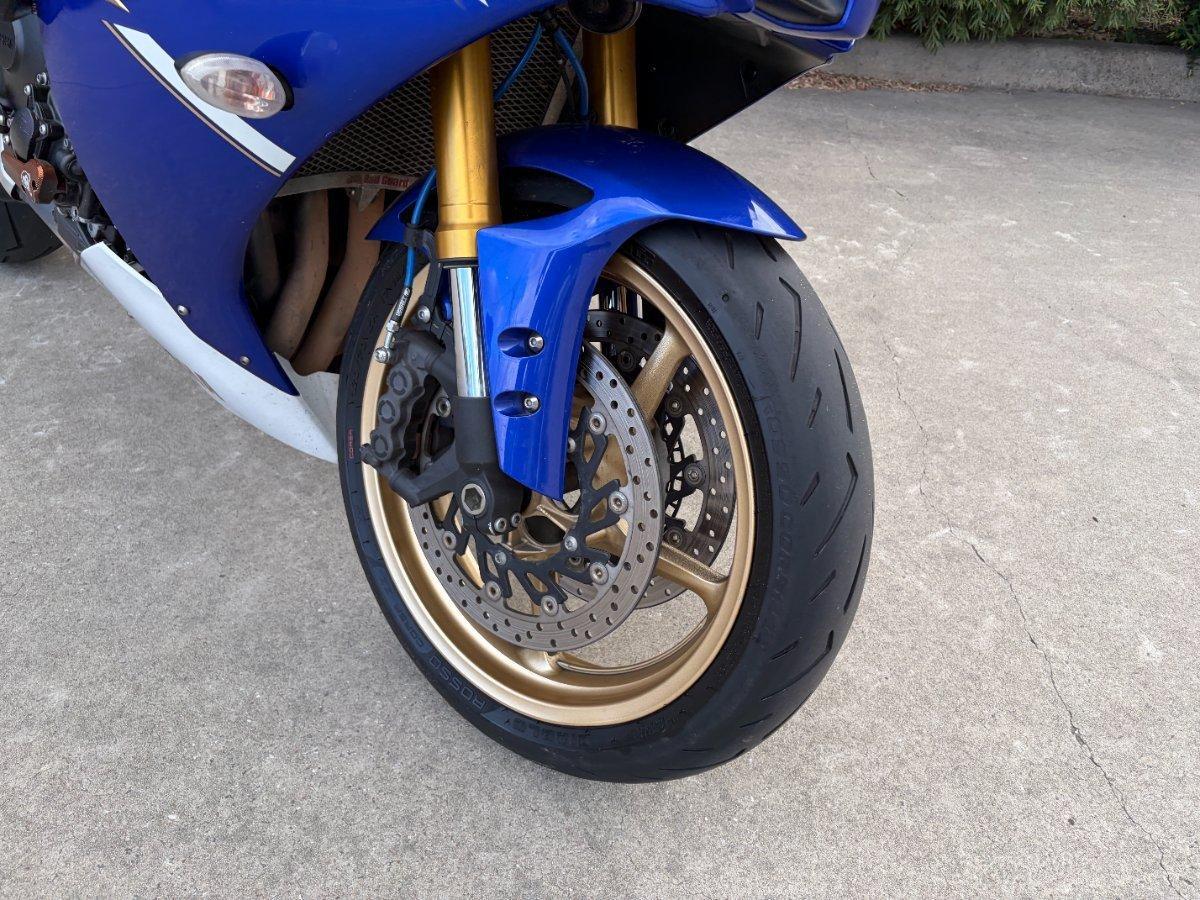 2012 YAMAHA YZF-R1 SPORTS