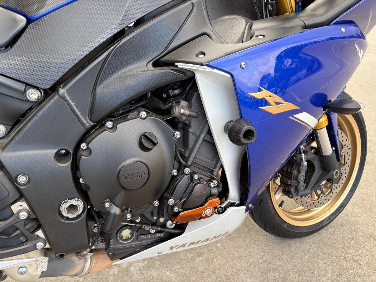 2012 YAMAHA YZF-R1 SPORTS