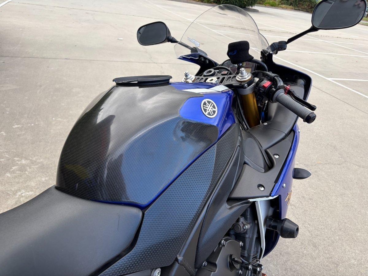 2012 YAMAHA YZF-R1 SPORTS
