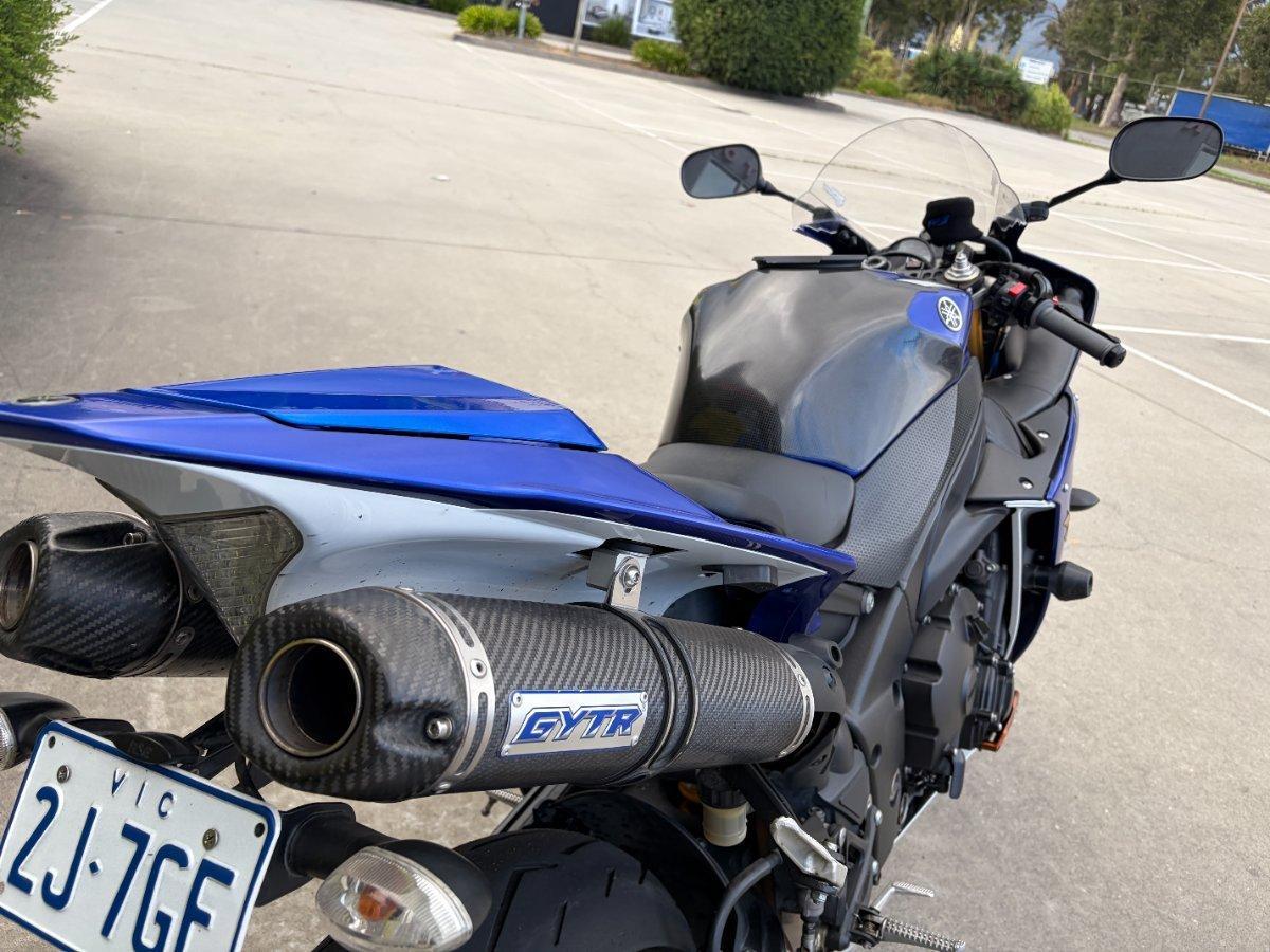 2012 YAMAHA YZF-R1 SPORTS