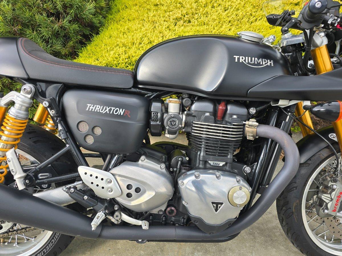2017 TRIUMPH THRUXTON R ROAD