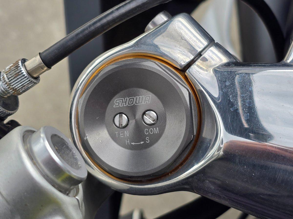 2017 TRIUMPH THRUXTON R ROAD