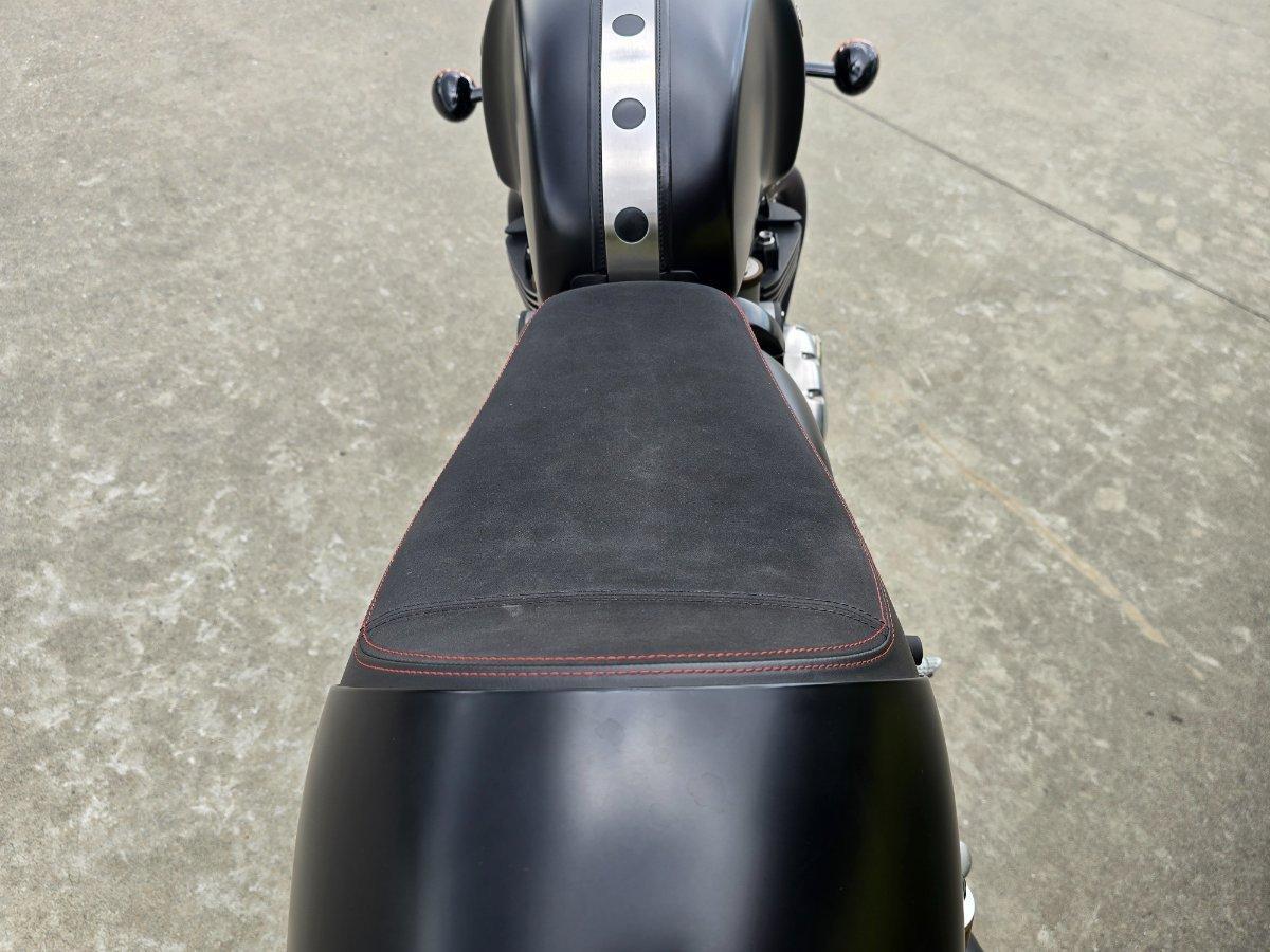 2017 TRIUMPH THRUXTON R ROAD