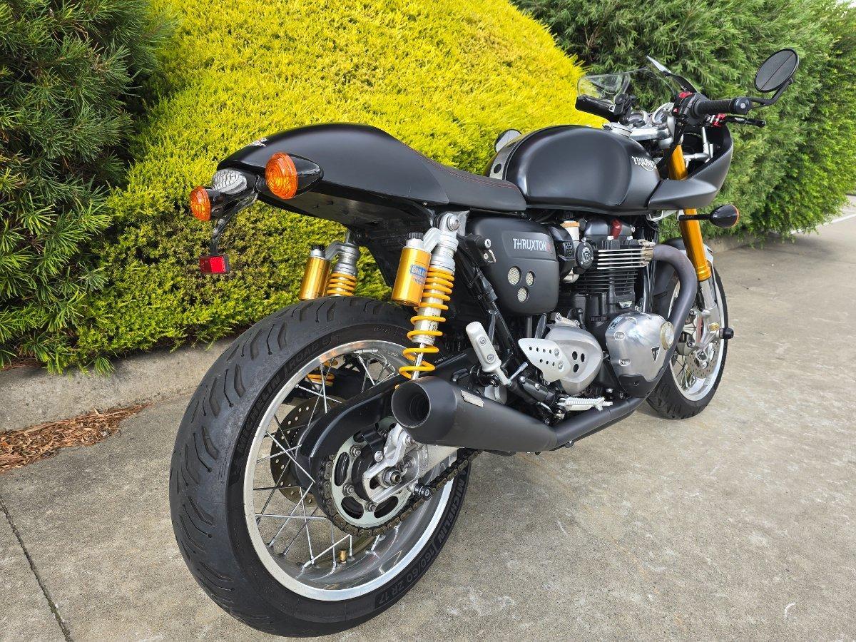 2017 TRIUMPH THRUXTON R ROAD