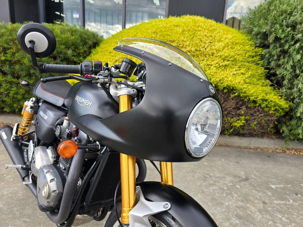 2017 TRIUMPH THRUXTON R ROAD