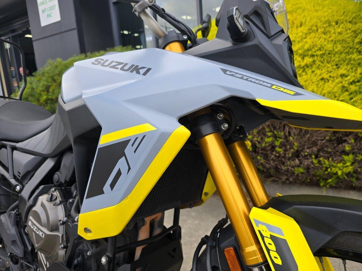 2023 SUZUKI V-STROM 800DE ROAD