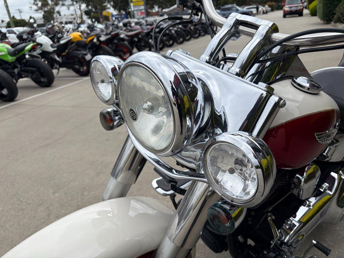 2013 HARLEY-DAVIDSON FLSTN SOFTAIL DELUXE CRUISER