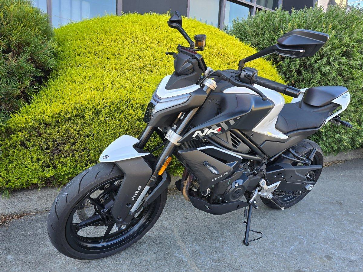 2025 CF MOTO 450 NK ROAD