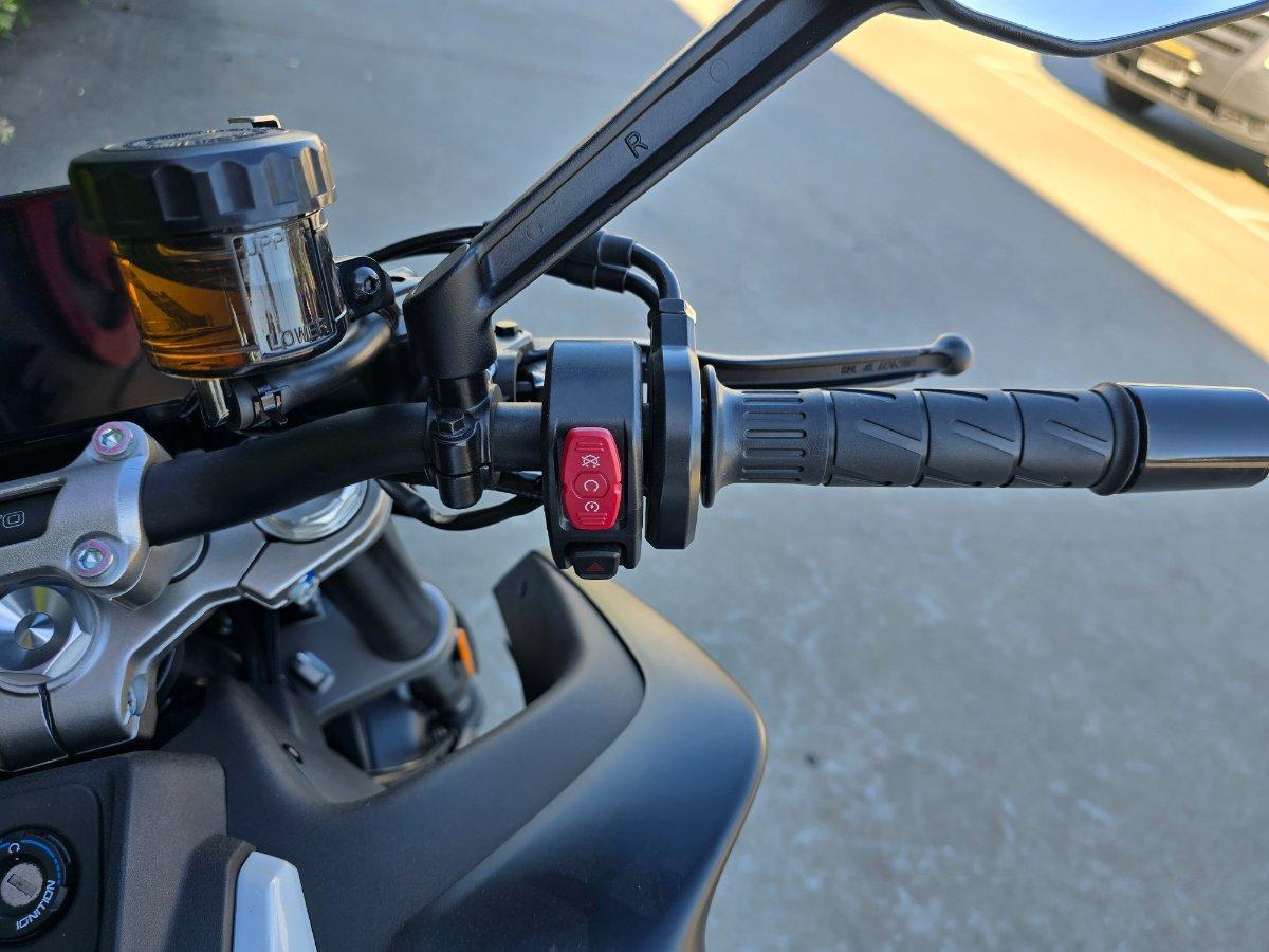 2025 CF MOTO 450 NK ROAD