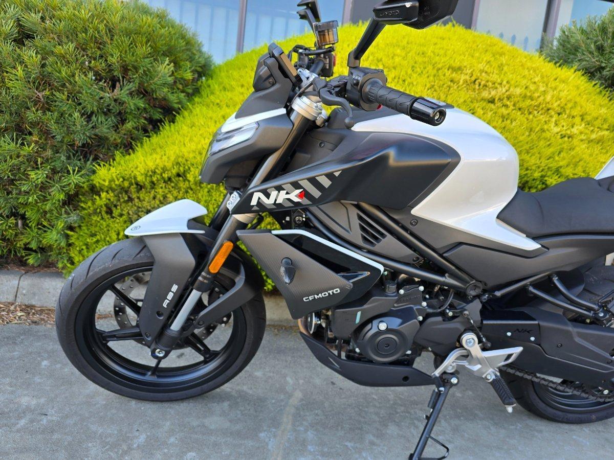 2025 CF MOTO 450 NK ROAD