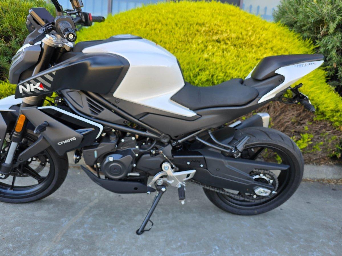 2025 CF MOTO 450 NK ROAD