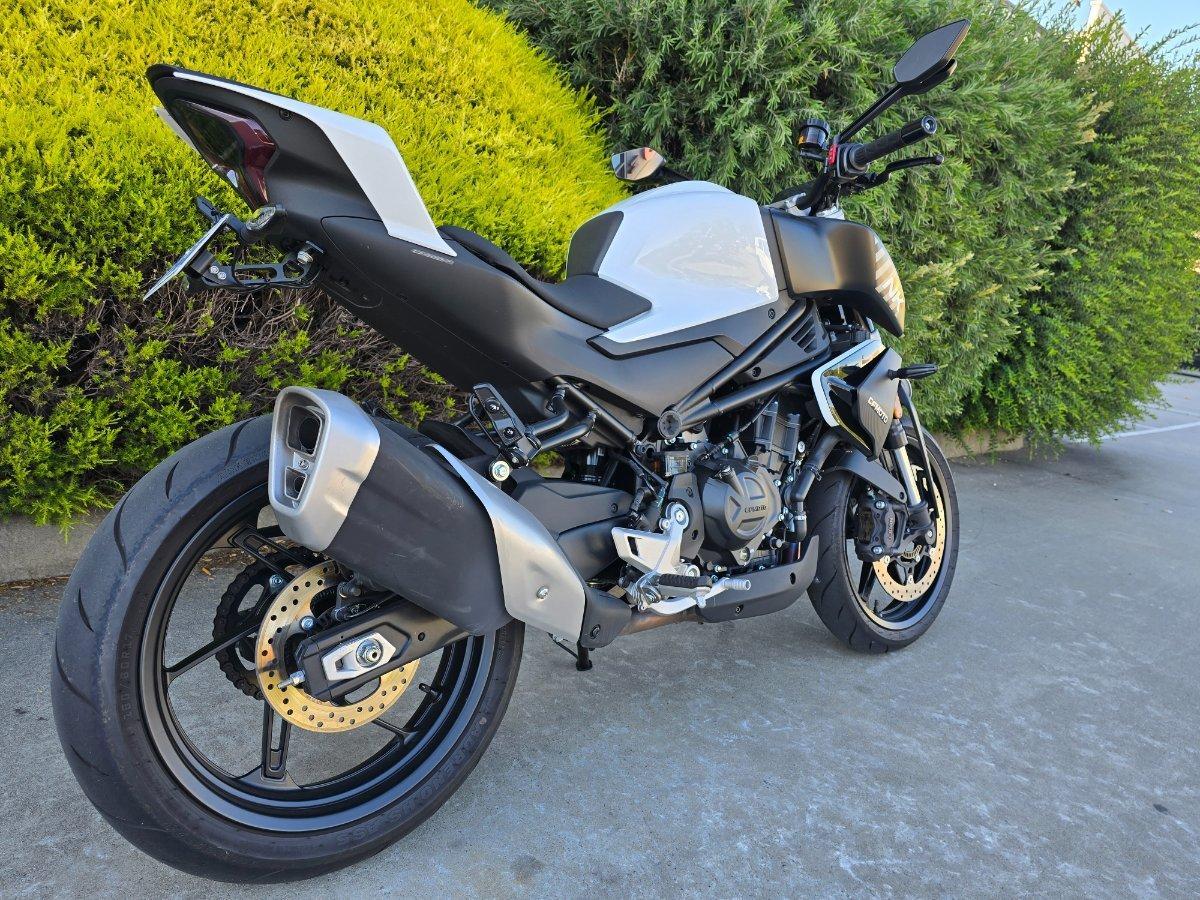 2025 CF MOTO 450 NK ROAD