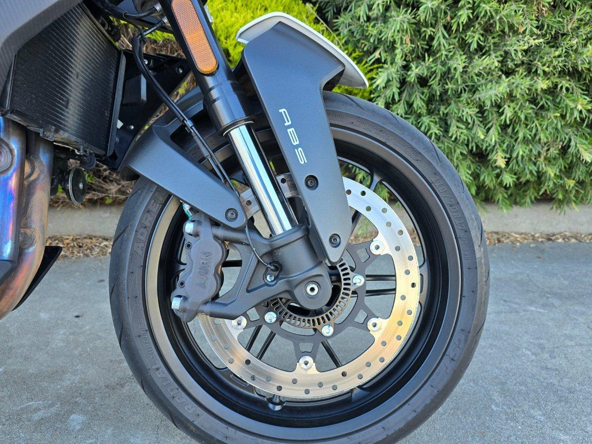 2025 CF MOTO 450 NK ROAD