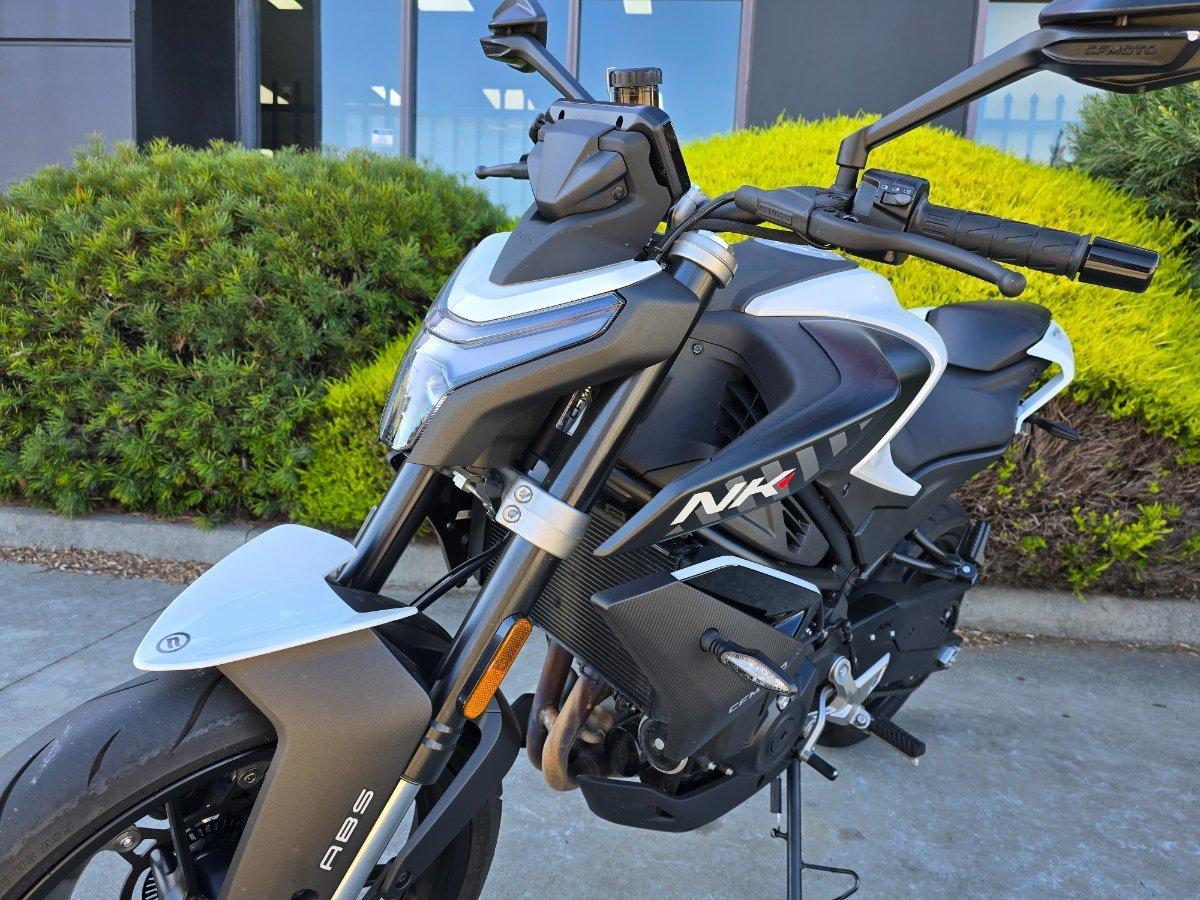 2025 CF MOTO 450 NK ROAD